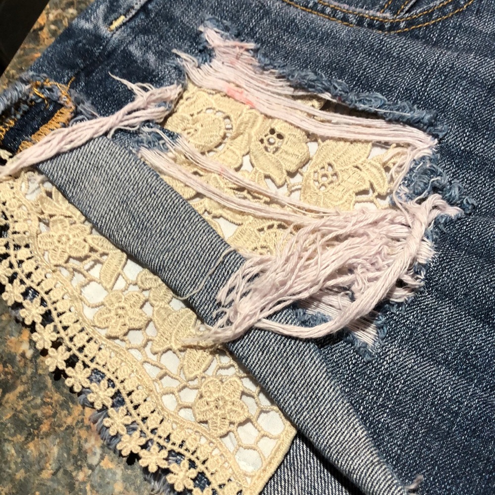 American Eagle 🦅 outfitters shorts - Picture 2 of 8